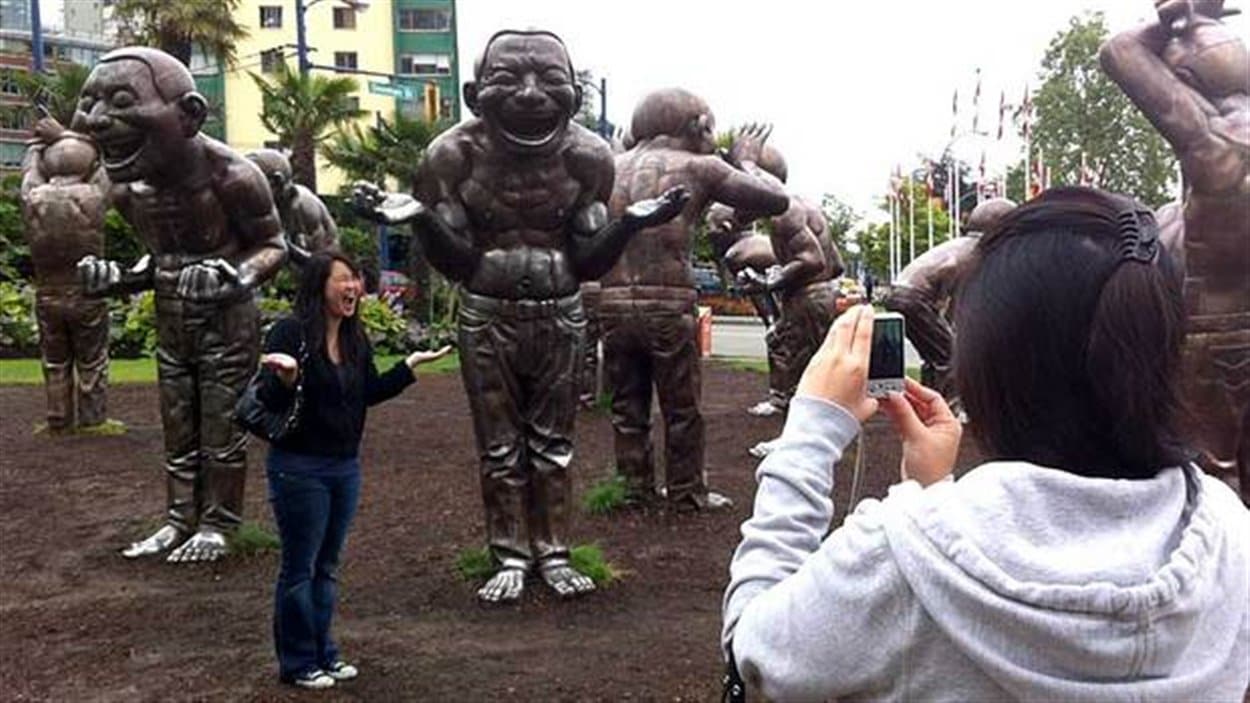 14 statues rieur Yue Mimjun