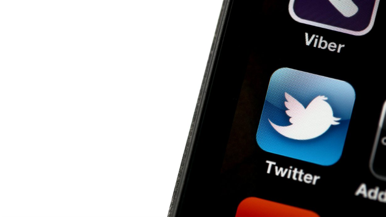L'application Twitter sur un iPhone 4