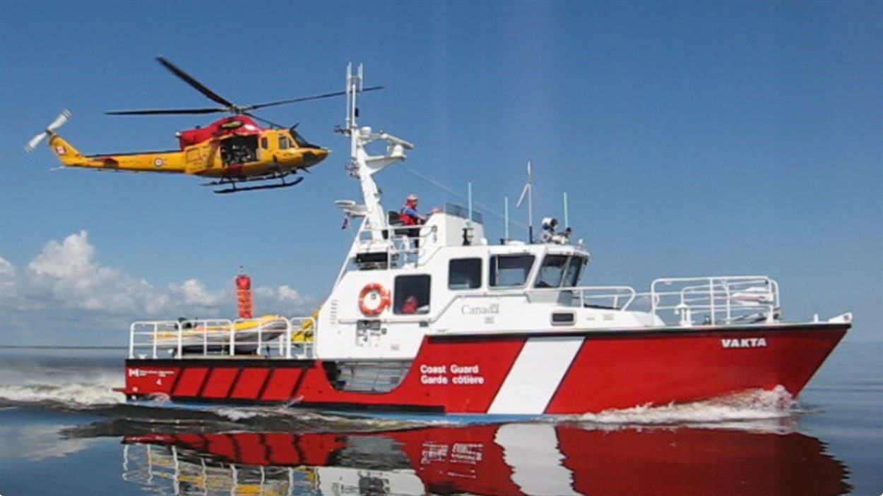 Un exercice de recherche et sauvetage de la Garde côtière du Canada sur le lac Winnipeg