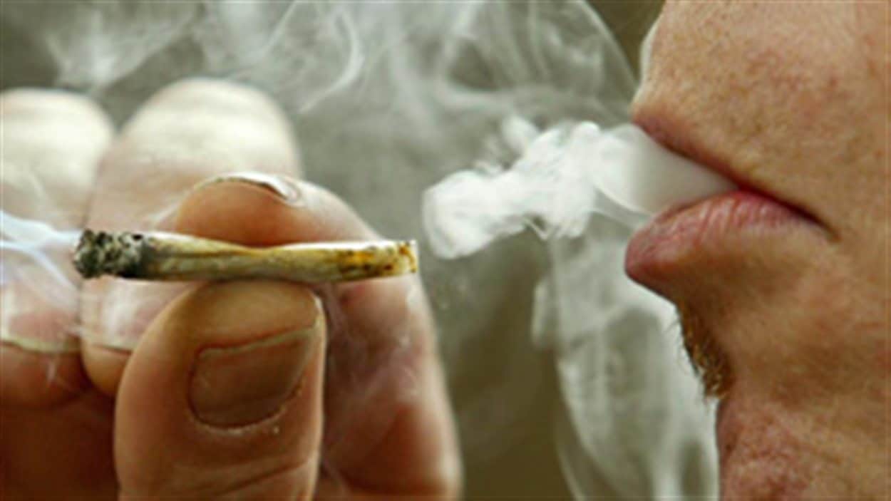 fumeur_marijuana