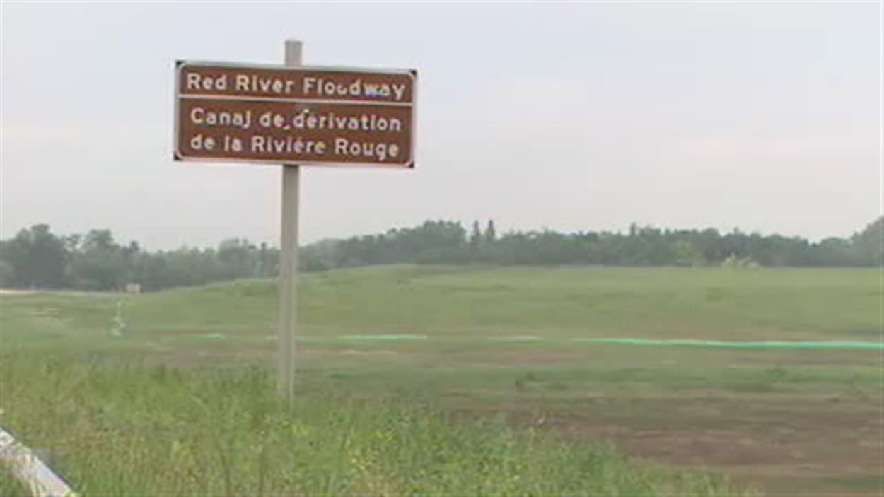 Le canal de dérivation de la rivière Rouge au Manitoba