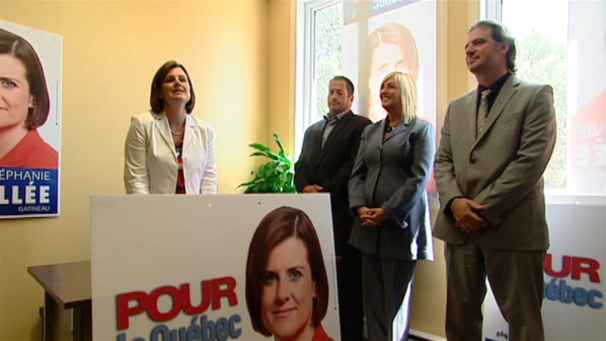Les députés libéraux sortants de la région étaient présents au lancement de campagne de Stéphanie Vallée.