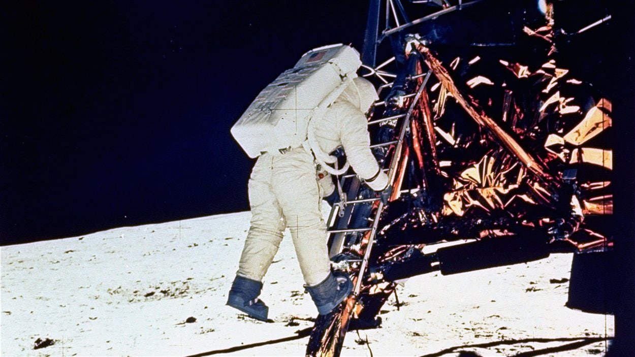 Neil Armstrong, de la lune à l'océan RadioCanada
