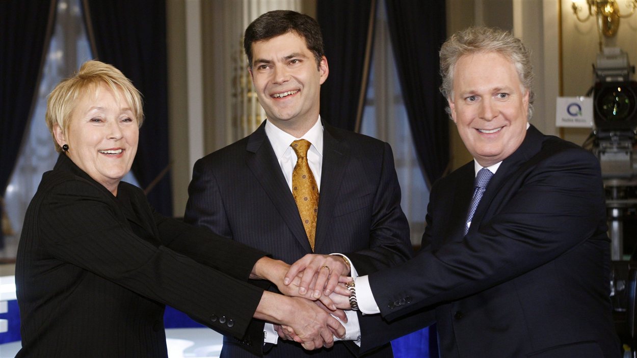 Pauline Marois, Mario Dumont et Jean Charest avant le débat des chefs de la camapgne électorale de 2008.