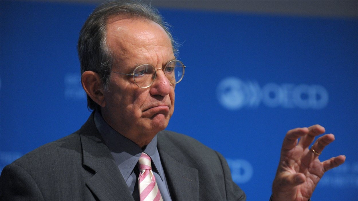 L'économiste en chef de l'OCDE, Pier Carlo Padoan