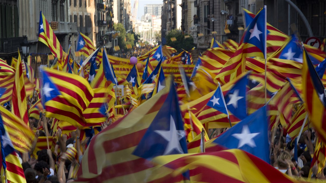 Des milliers de personnes ont défilé mardi à Barcelone pour réclamer l'indépendance de la Catalogne.