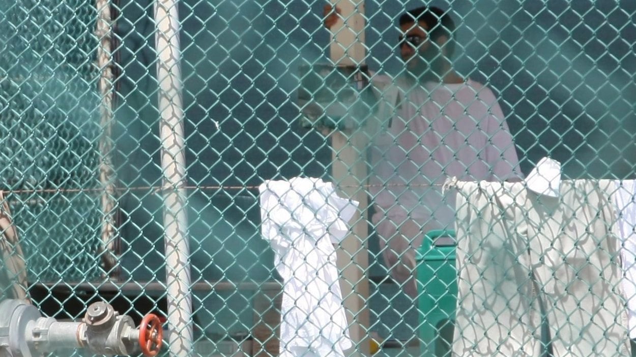 23 octobre 2010 : Omar Khadr dans un camp sur la base de Guantanamo, après avoir été condamné pour crimes de guerre