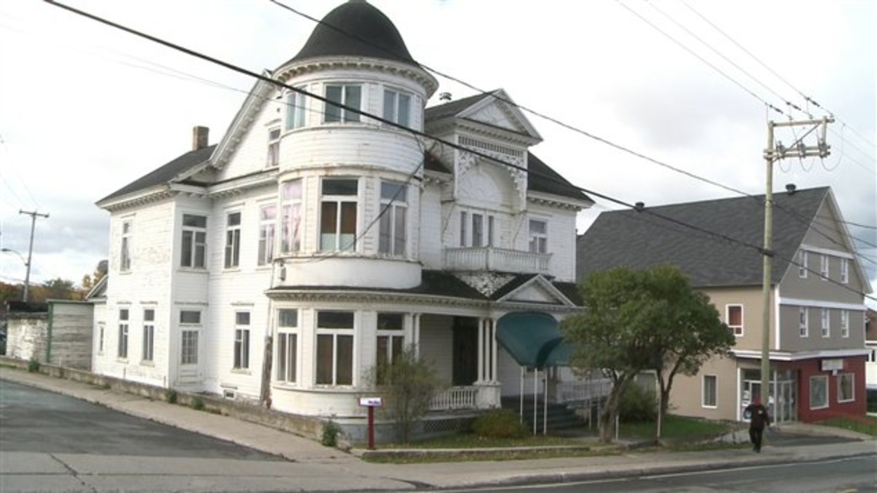 Les travaux prennent forme au Château Landry RadioCanada