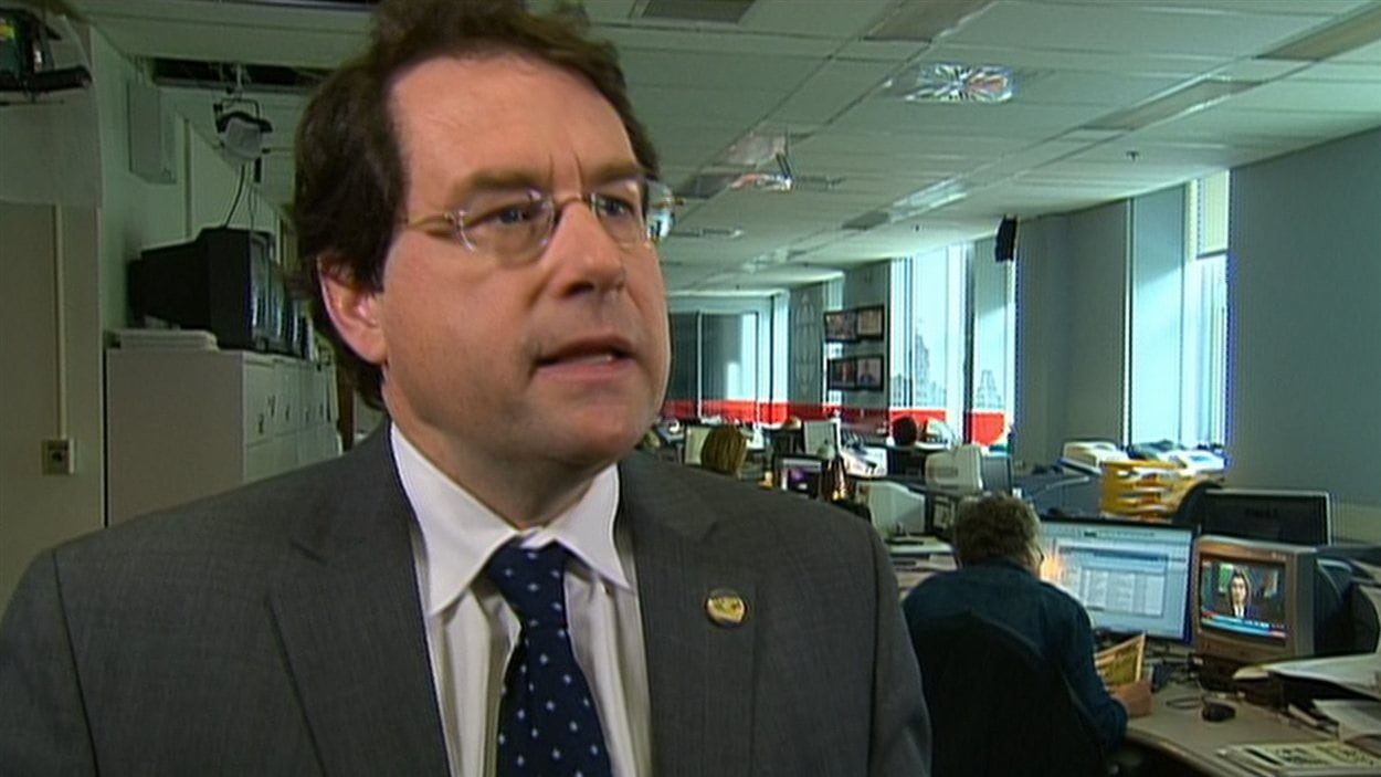 Bernard Drainville estime que le projet de loi qu'il déposera est de nature à mettre un terme au système des prête-noms.