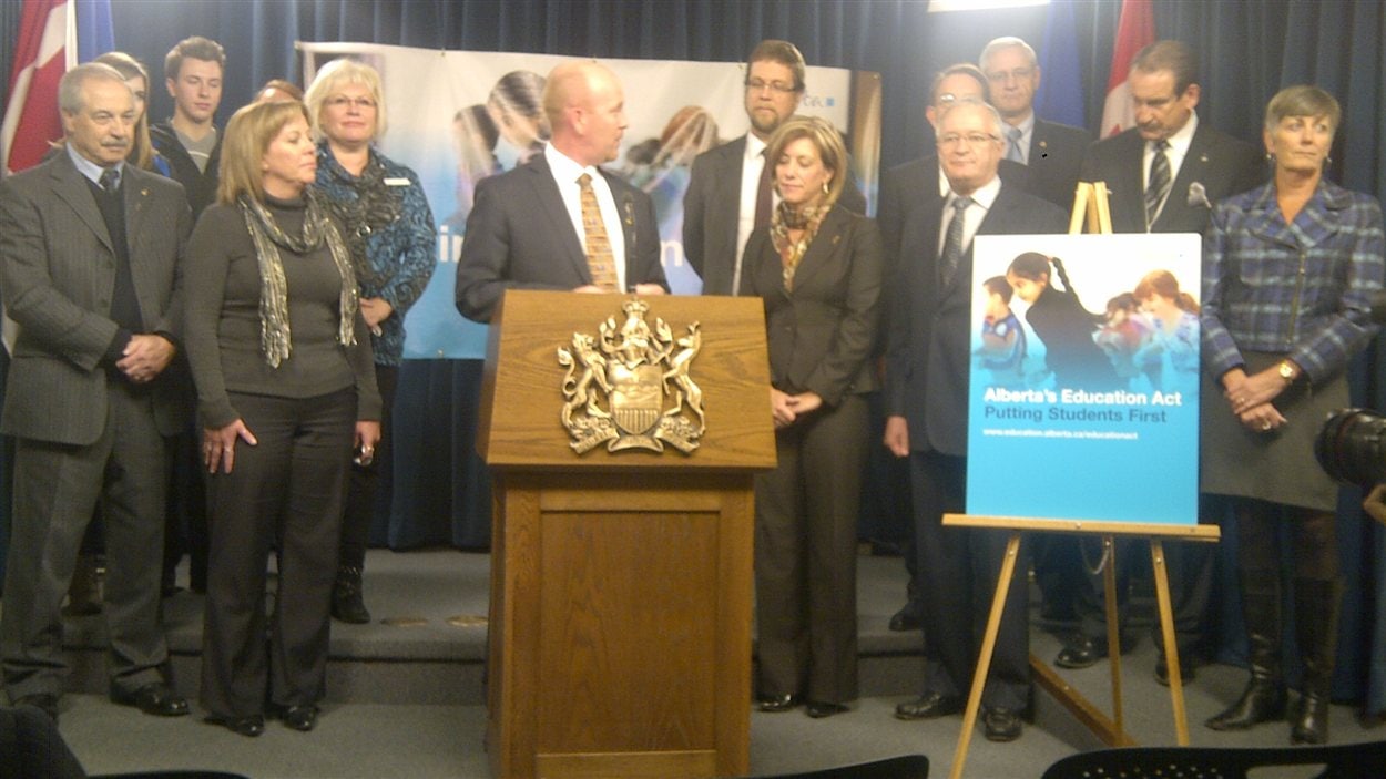 L'Alberta a adopté une nouvelle loi sur l'éducation RadioCanada