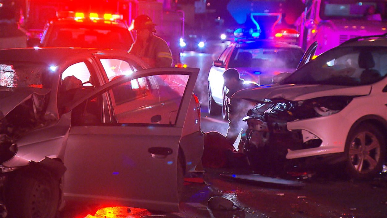 Trois morts sur la route dans la région de Montréal RadioCanada