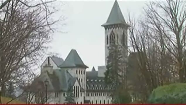 L'abbaye Saint-Benoît-du-Lac se raconte | Radio-Canada