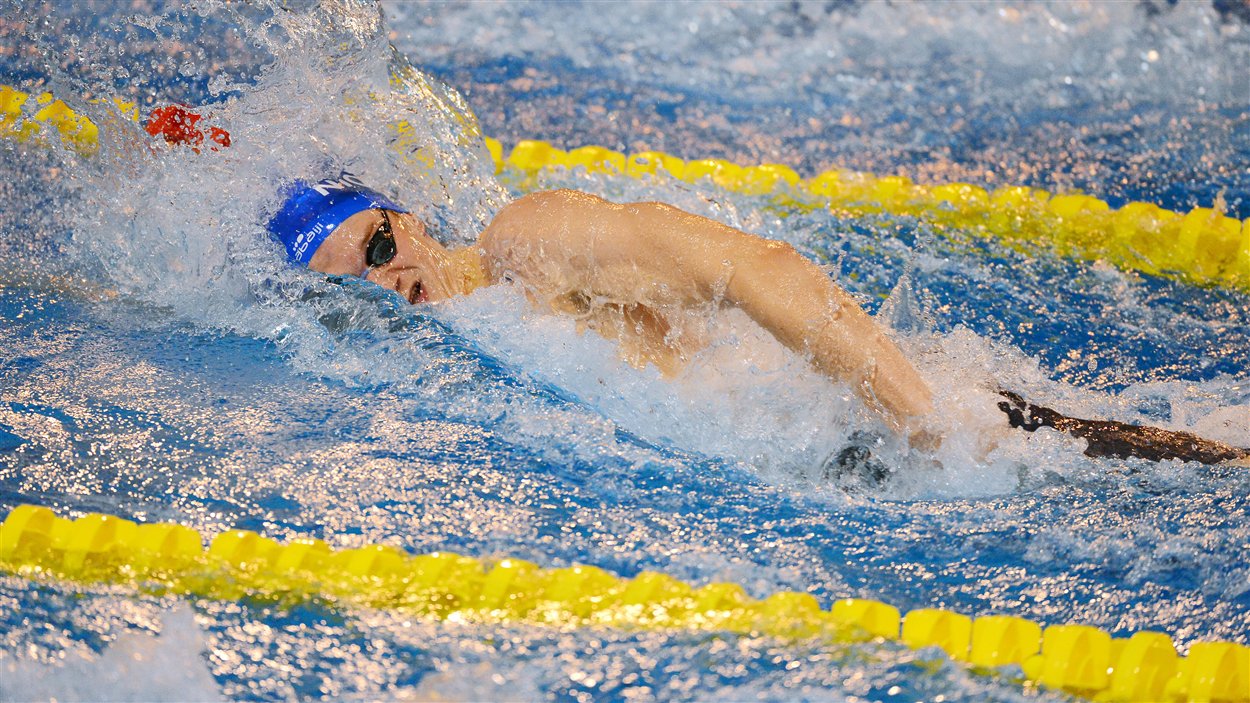 Le Français Yannick Agnel file vers un record du monde en petit bassin au 400 m libre aux Championnats français de natation.