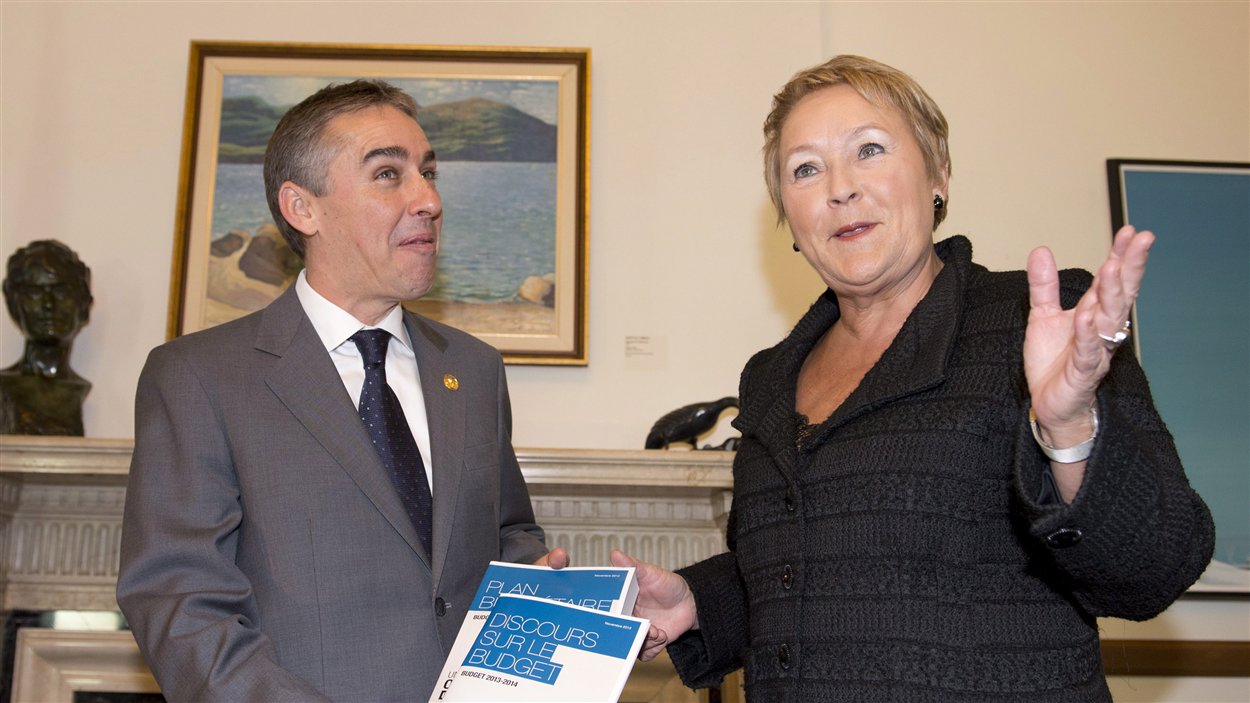 La première ministre du Québec, Pauline Marois, a rencontré mardi matin son ministre des Finances, Nicolas Marceau, qui déposera son budget en fin d'après-midi 