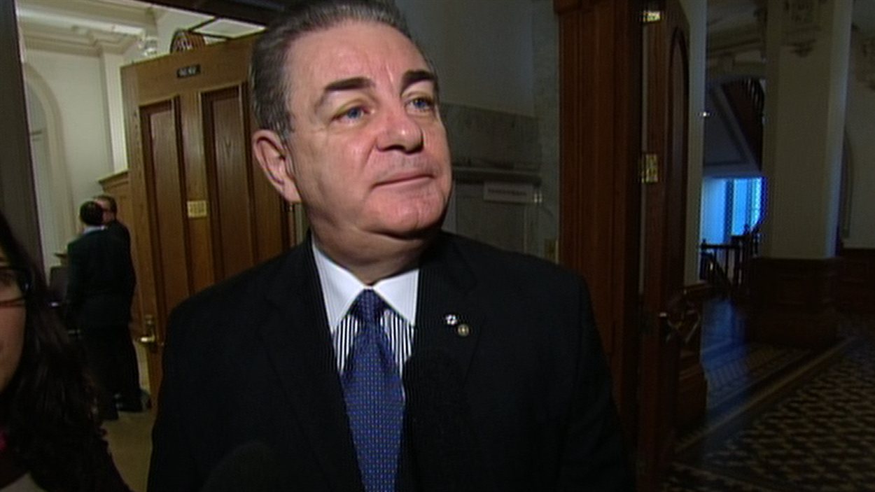 Jacques Duchesneau au parlement à Québec, vendredi.