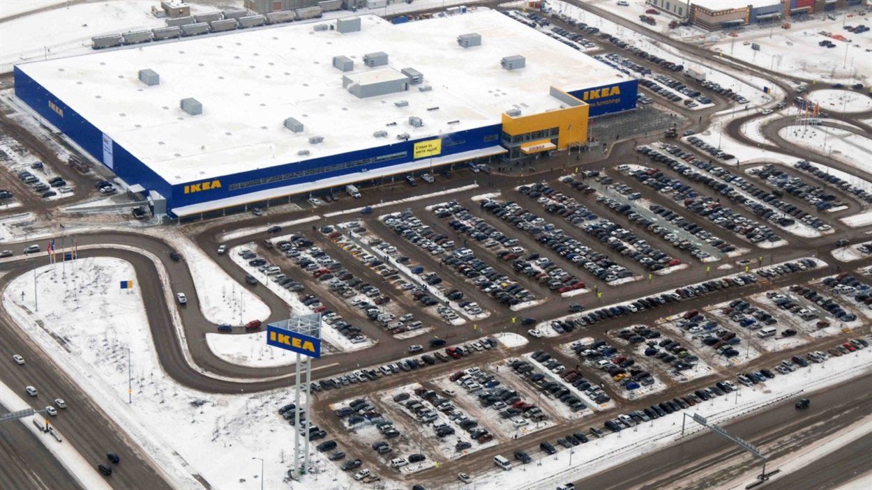 Winnipeg Ikea Ouvre Ses Portes A Des Milliers De Personnes Ayant