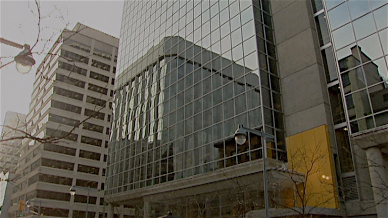 L'entreprise SNC-Lavalin détient le contrat d'entretien de 320 immeubles fédéraux depuis 2005.