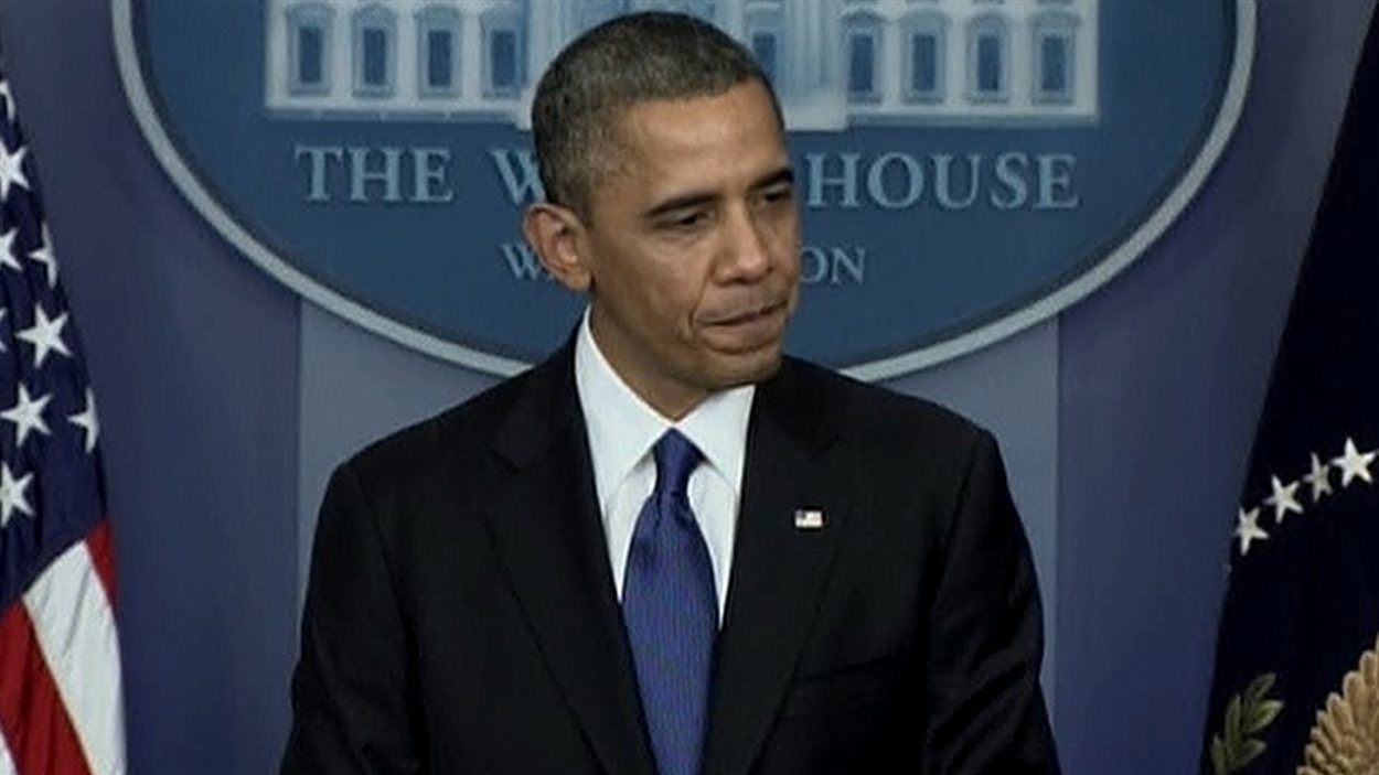 Barack Obama signe l'accord évitant le mur budgétaire | Radio-Canada