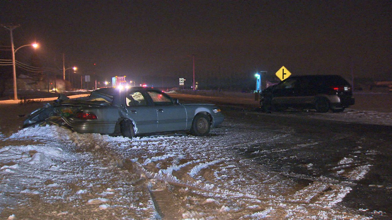 Un mort et un blessé dans une collision à SaintHyacinthe RadioCanada