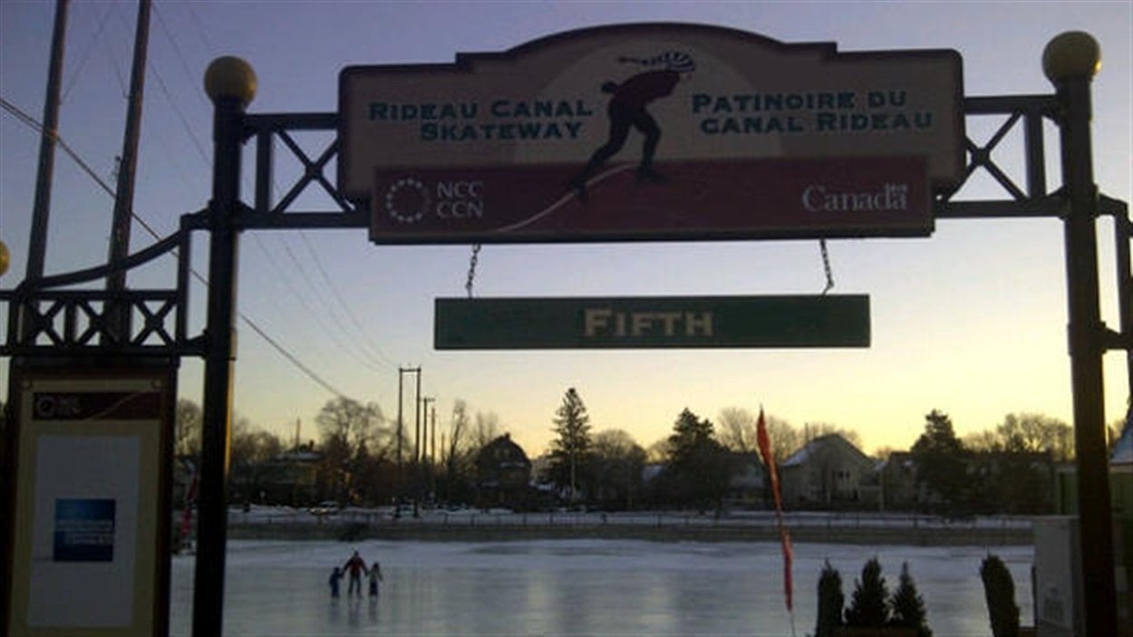 Une Partie De La Patinoire Du Canal Rideau Est Maintenant Ouverte ...