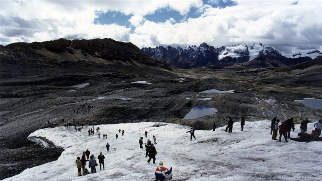 Le glacier Pastoruri, un des plus importants de la Cordillère blanche au Pérou, a perdu de grande quantité de glace.