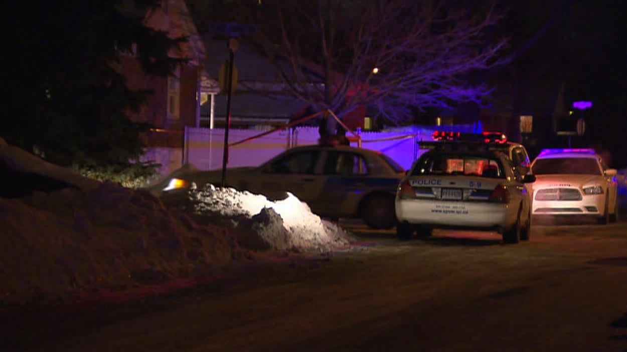 Le drame est survenu lundi soir sur la rue Hamilton à Dorval, en banlieue ouest de Montréal.