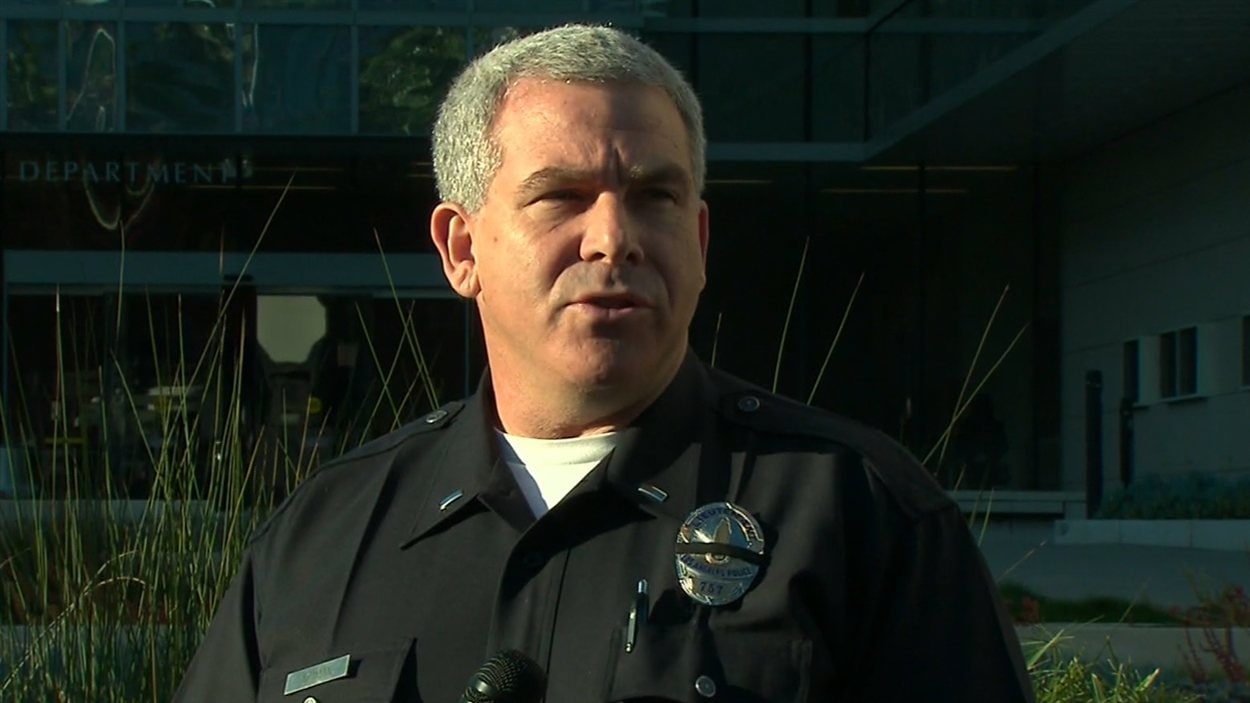 Le porte-parole de la police de Los Angeles, Andy Neiman