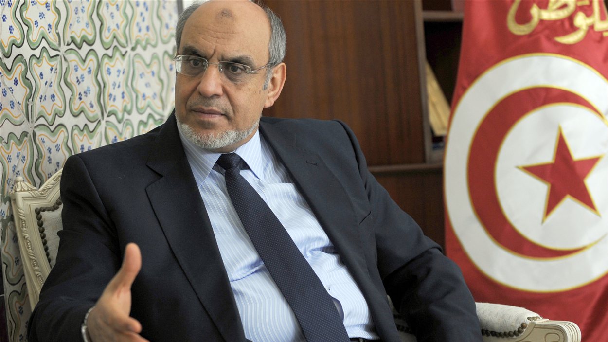 Le premier ministre tunisien Hamadi Jebali lors d'une réunion avec son cabinet, mardi, à Tunis