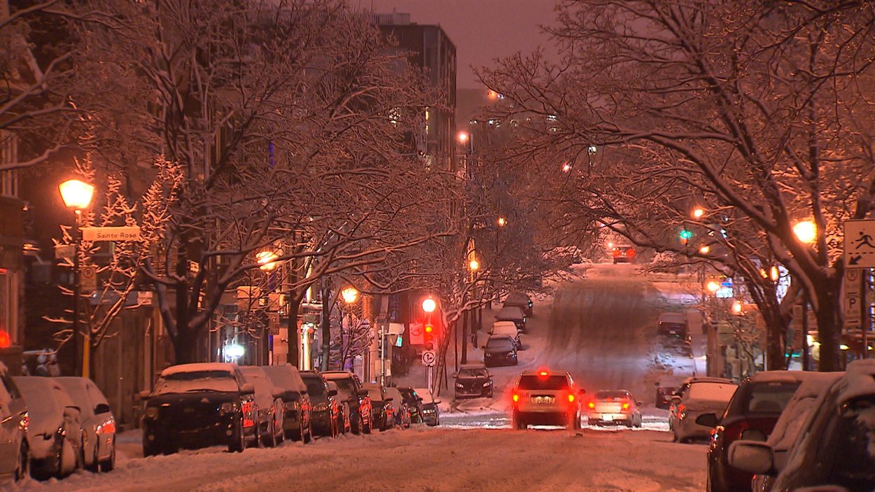 Opérations de déneigement à Montréal