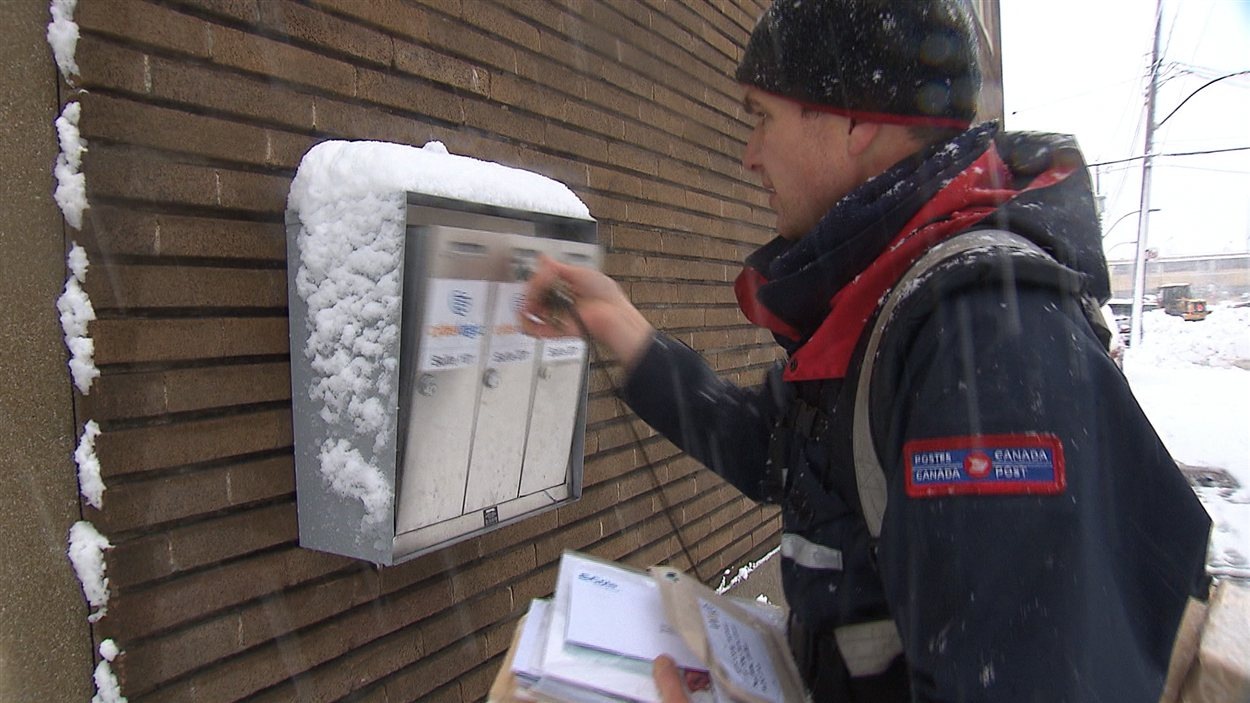 Postes Canada délaisse la livraison à domicile RadioCanada.ca