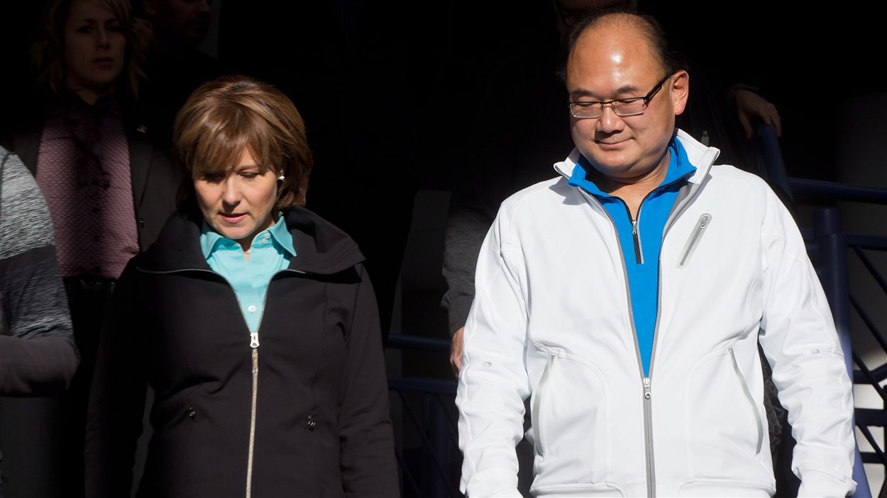 La première ministre Christy Clark et le ministre responsable du Multiculturalisme, John Yap.