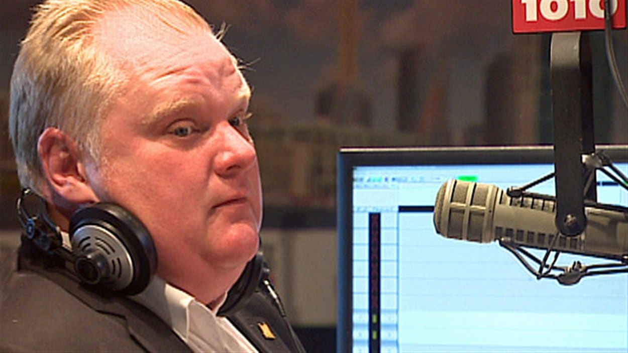 Rob Ford a réagi de vive voix lors de son émission de radio hebdomadaire aux allégations de Sarah Thomson.