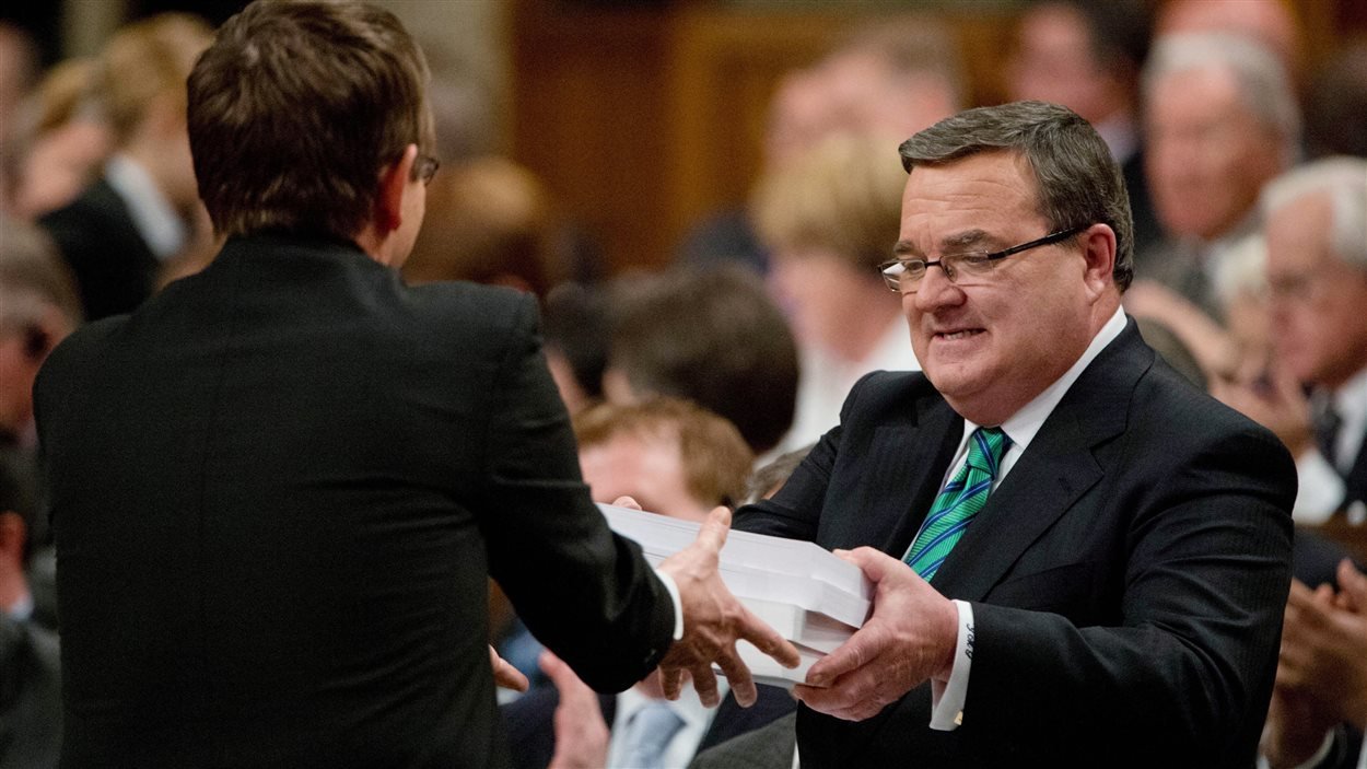 Jim Flaherty présente son 8e budget.