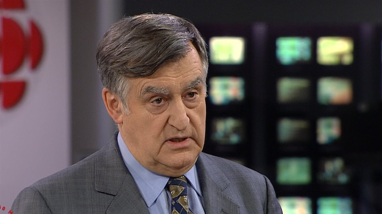 Lucien Bouchard veut en savoir plus sur le rapatriement de la