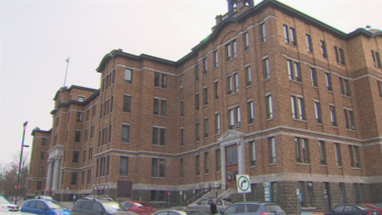 Les étudiants du cégep de Chicoutimi rejettent la grève RadioCanada