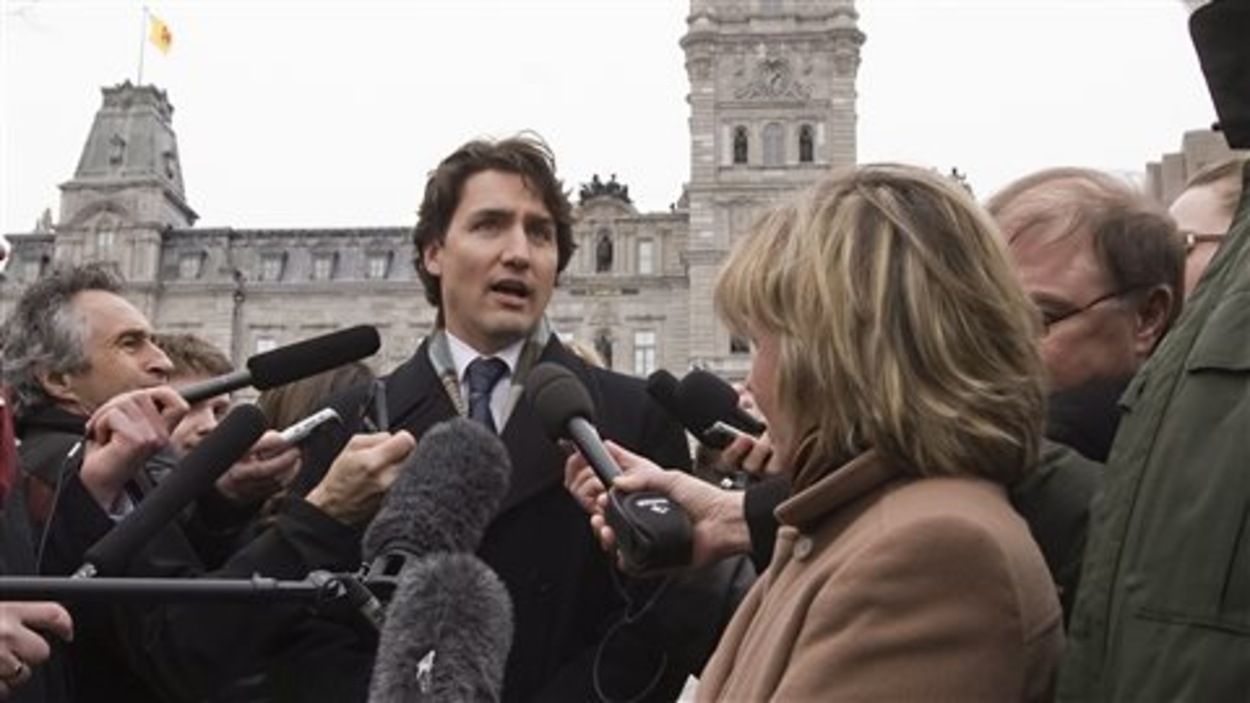 Le passage de Justin Trudeau à Québec crée des remous | Radio-Canada