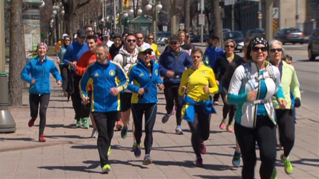 Environ 200 personnes ont couru du côté de Gatineau.