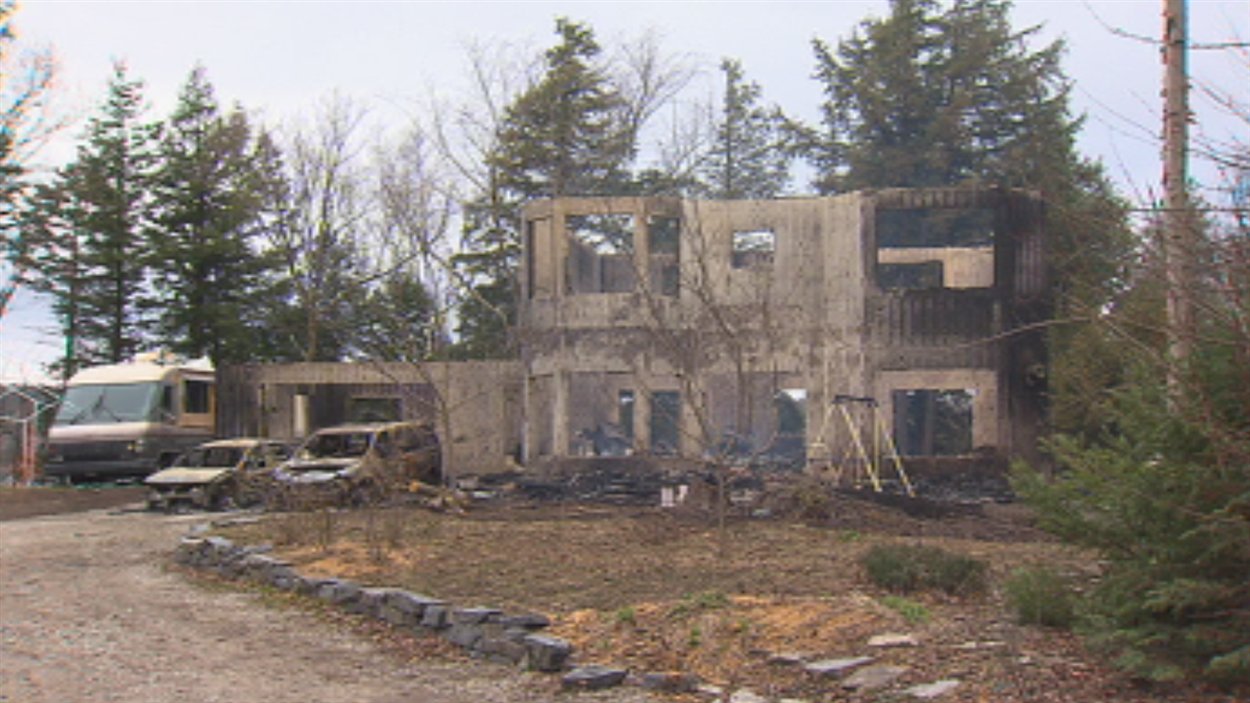 Incendie à SainteCatherinedeHatley RadioCanada