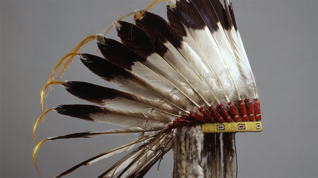 Coiffure à plumes d’aigle, 1875-1925, Iyarhe Nakoda