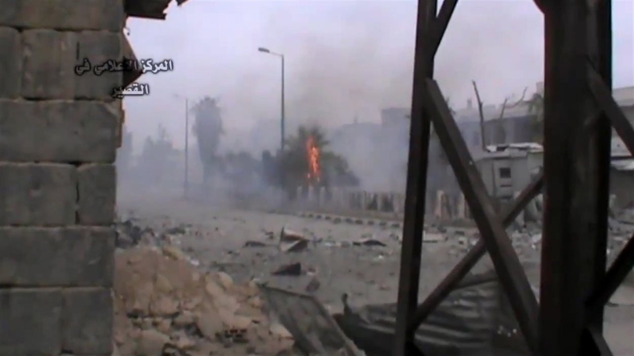 Les forces syriennes tentent depuis une semaine de reprendre la ville stratégique de Qousseir.