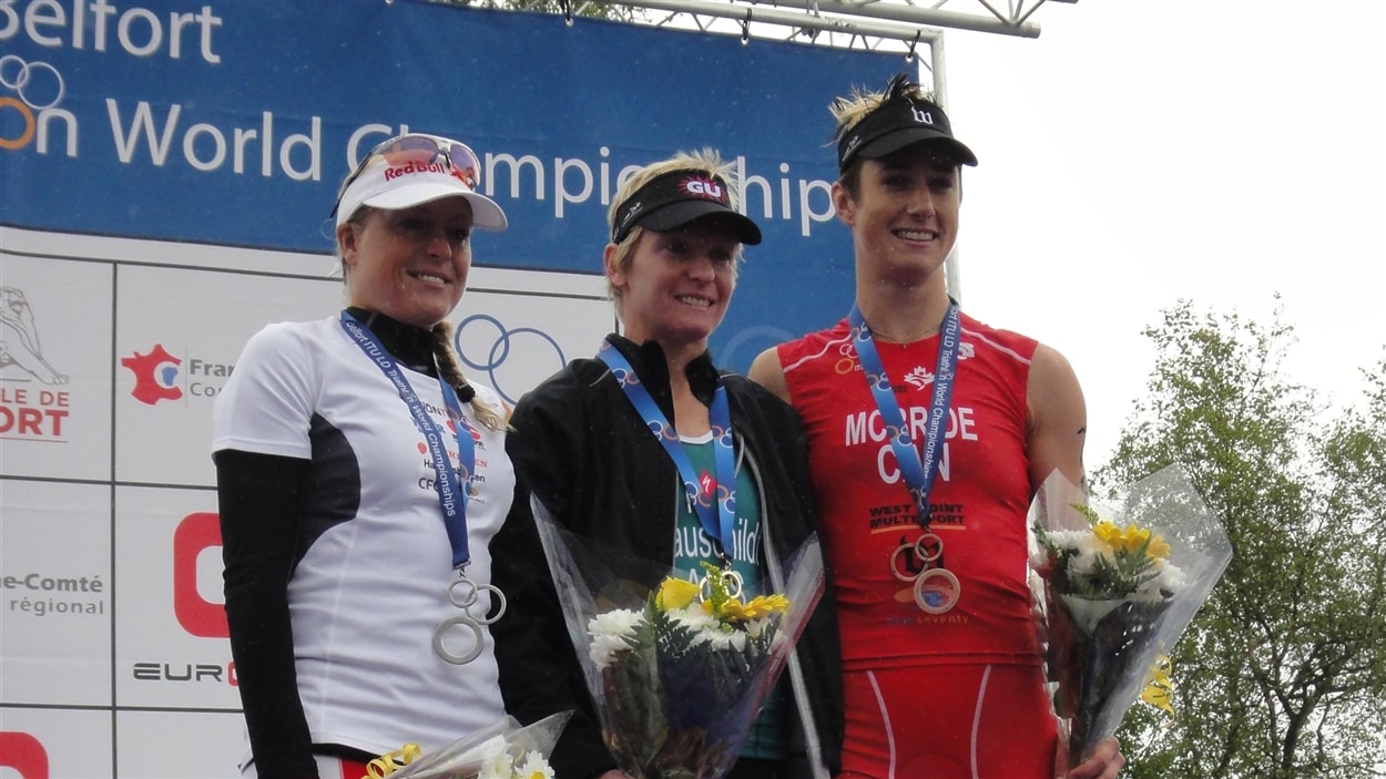 Rachel McBride (à droite)