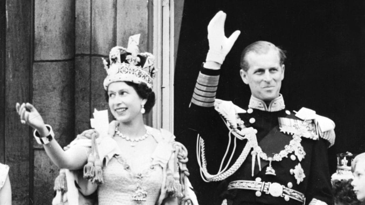 La Reine Elizabeth II et le prince Philippe le jour du couronnement (le 2 juin 1953)