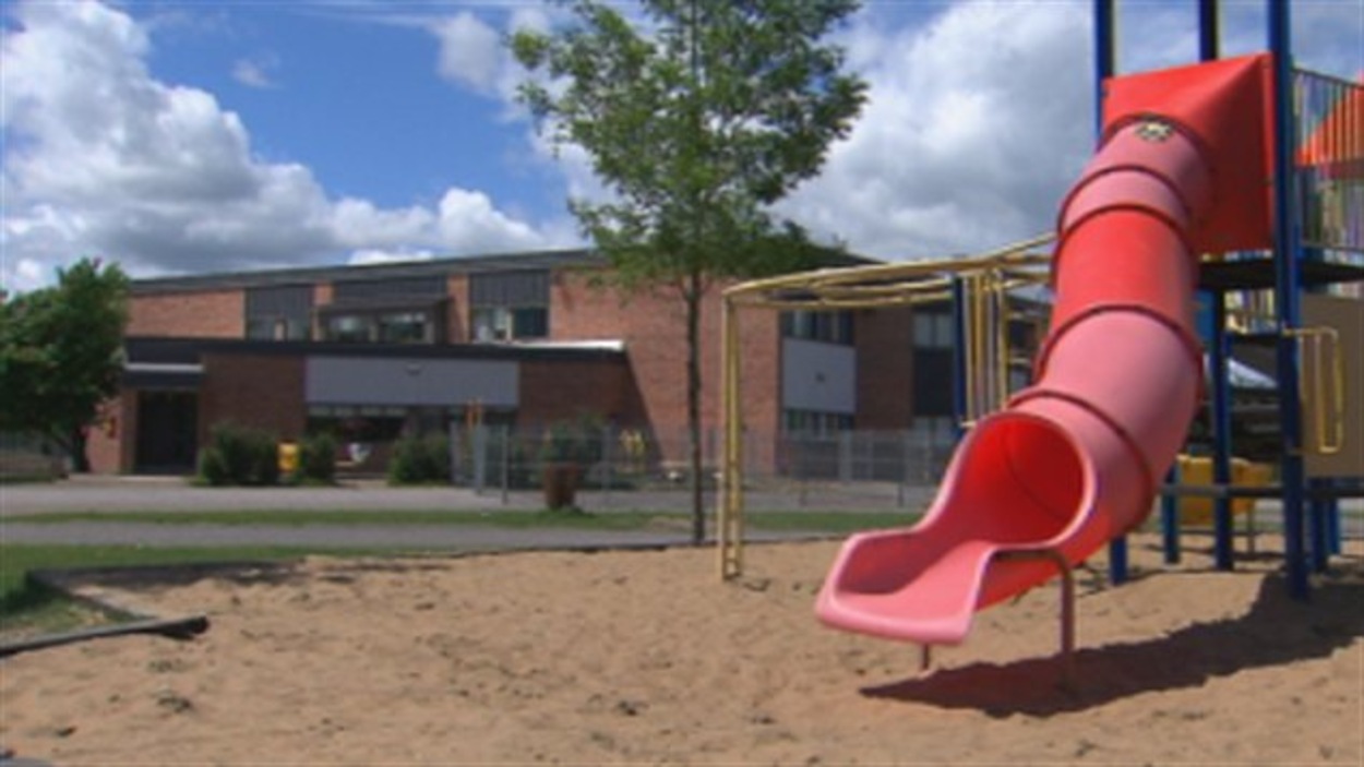 L'École du BoisJoli de TroisRivières déborde 4 classes devront