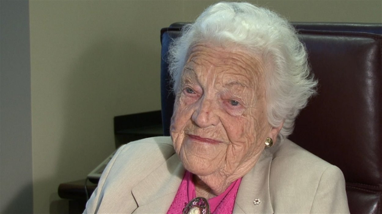 Hazel McCallion soutient Bonnie Crombie pour lui succéder ...