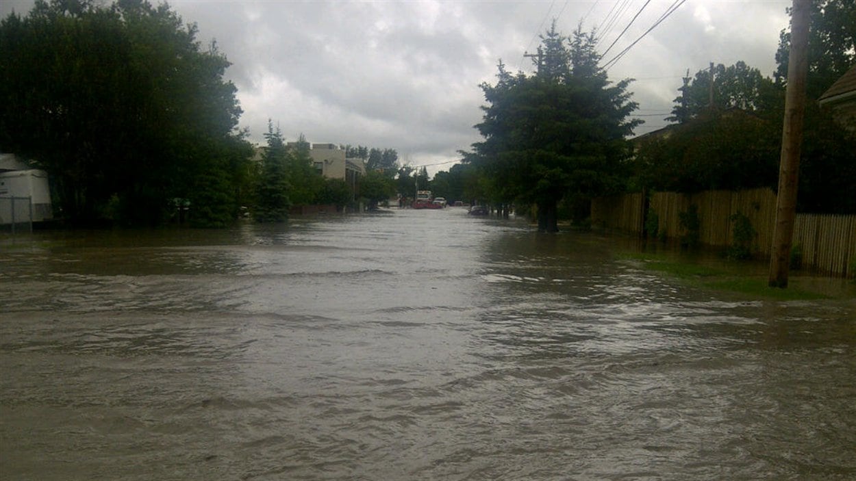 Les inondations à High River