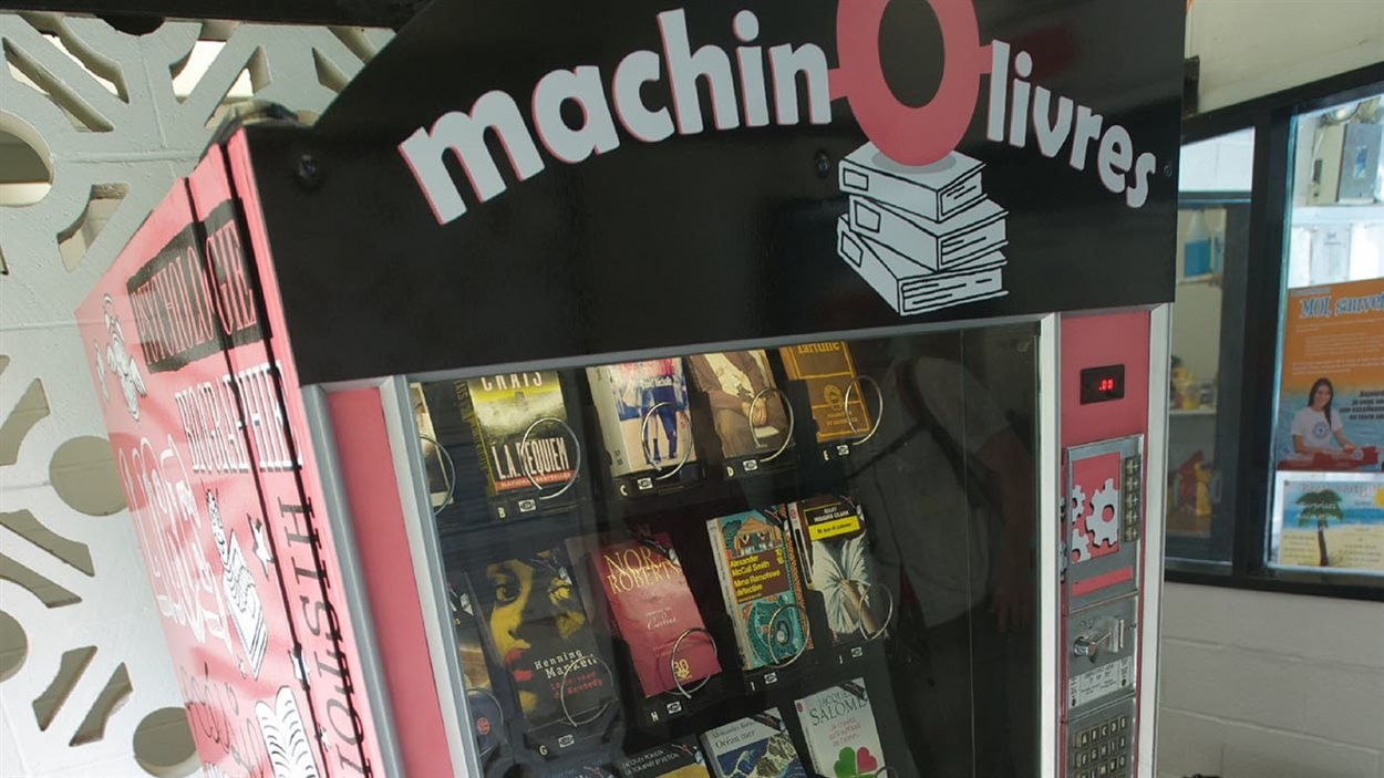 La machin-ô-livres, un concept unique de distributrice de livres à prix abordables.