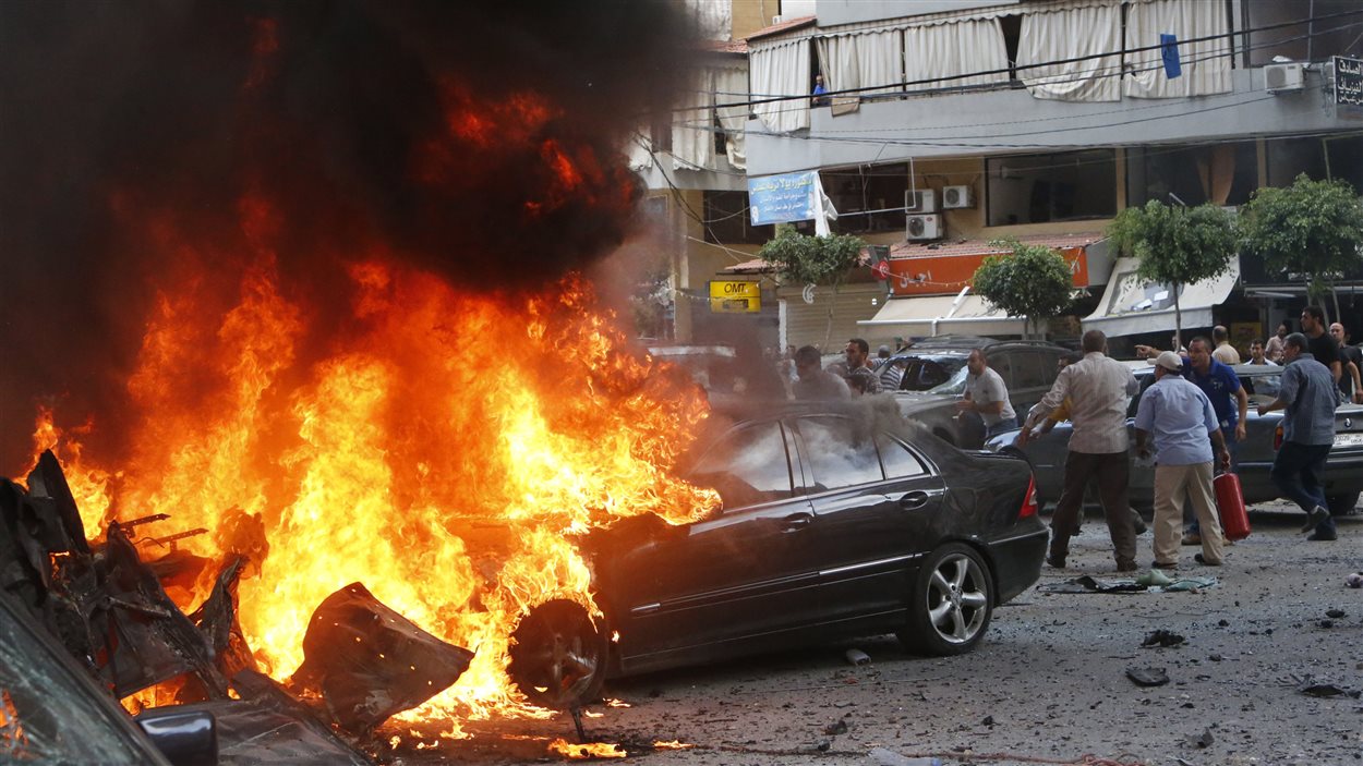 Une quinzaine de personnes ont été blessées dans l'explosion d'une voiture piégée à Beyrouth, au Liban.