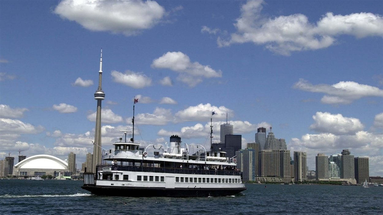 Année record pour le tourisme international à Toronto | Radio-Canada