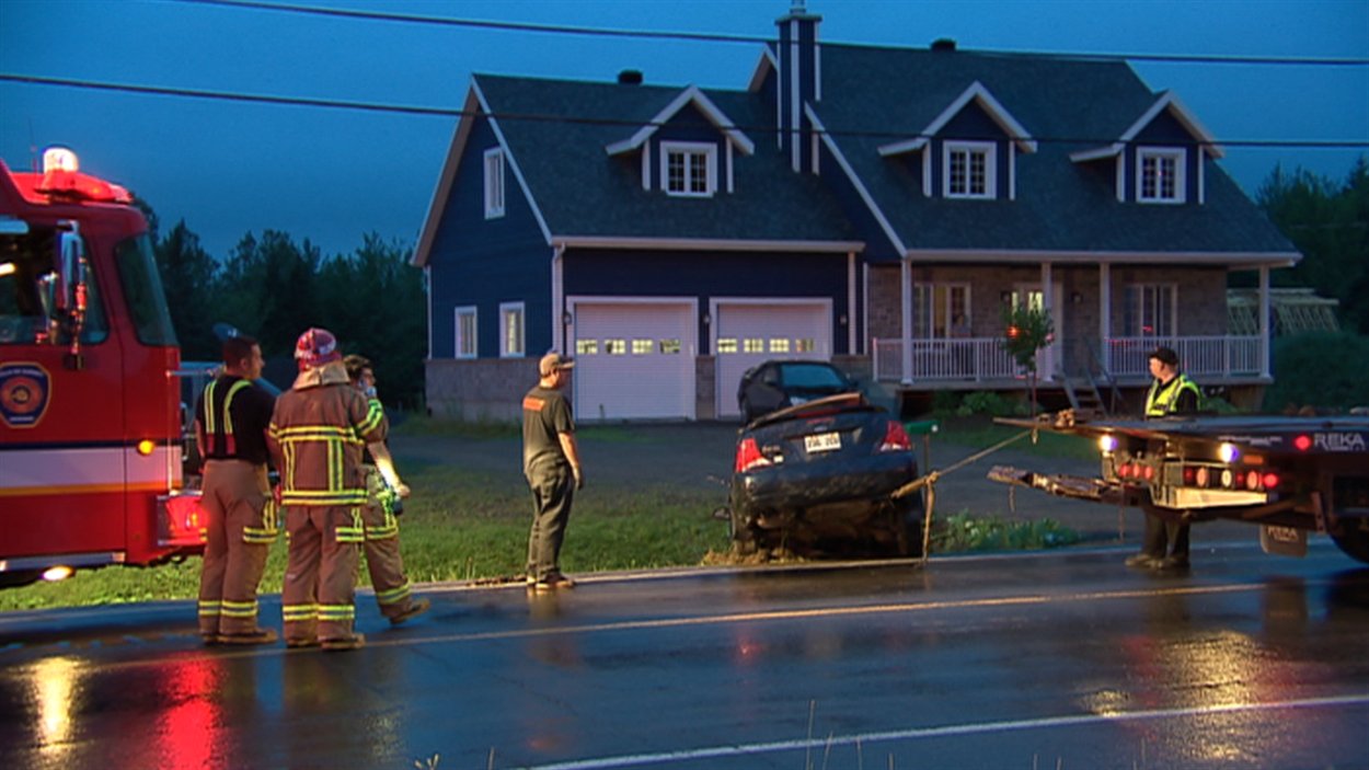 Un accident fait cinq blessés à Québec RadioCanada