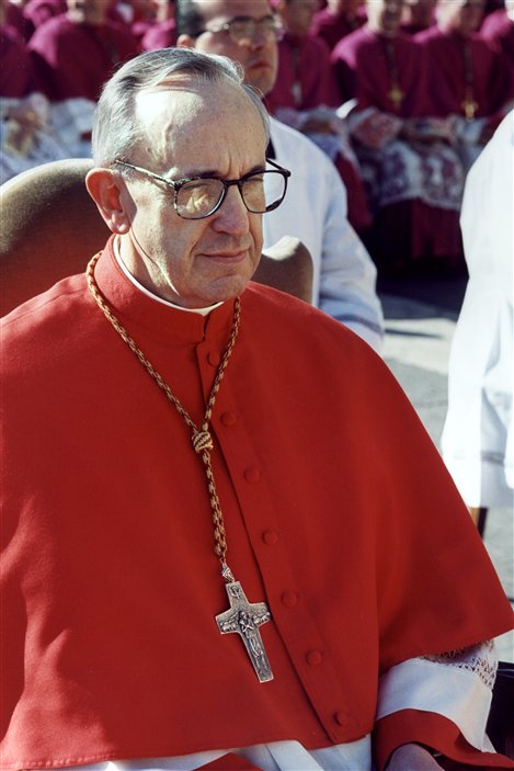 Lors du conclave visant à élire un successeur à Jean-Paul II, en 2005, le cardinal Bergoglio était un des favoris